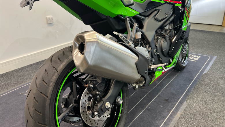 Kawasaki Ninja Zx 4 ZX400SRFNN (24MY)